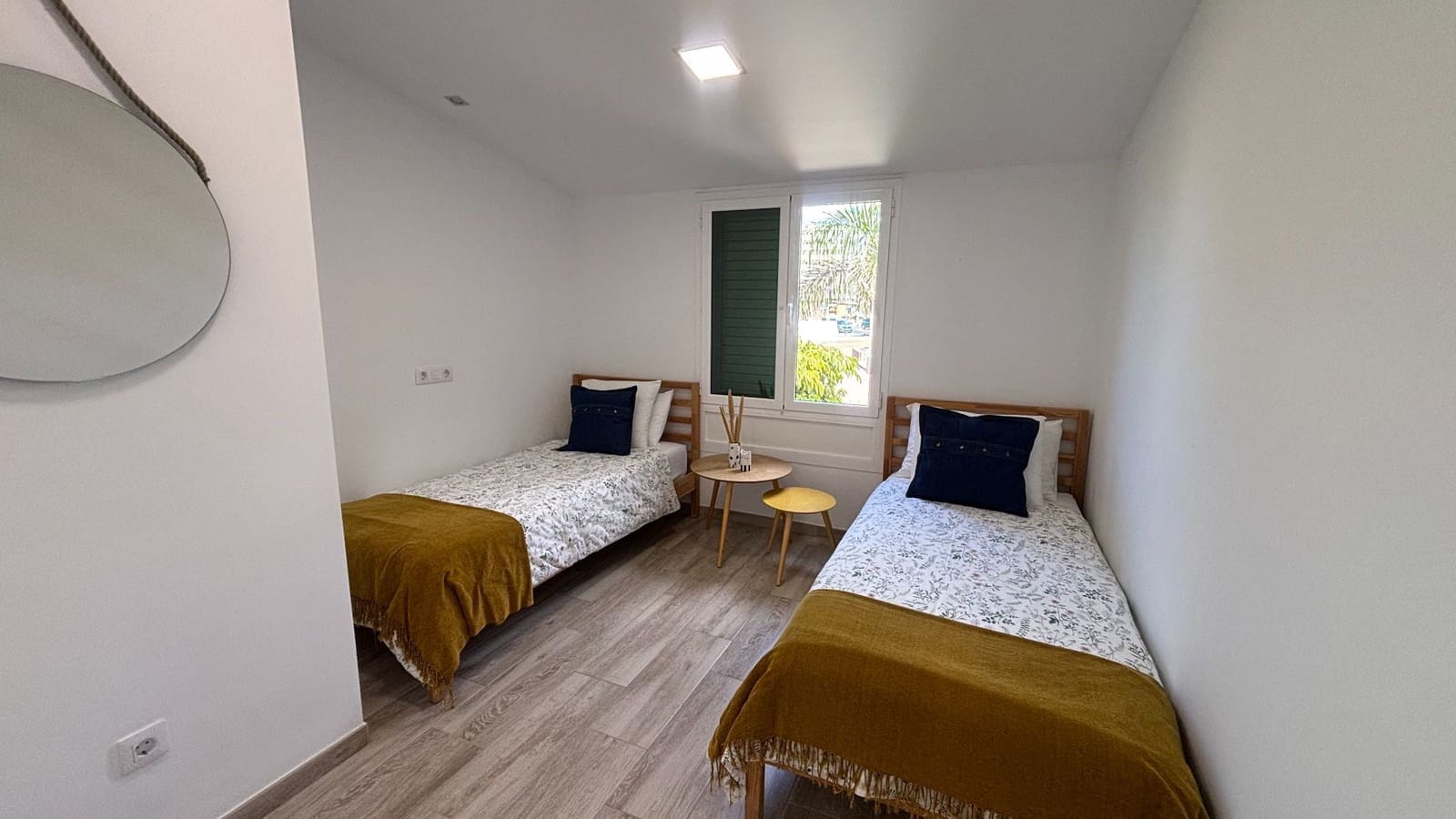 2 quarto Bungalow para arrendar em Playa del Ingles com piscina - 1 600 € (Ref: 8998391)