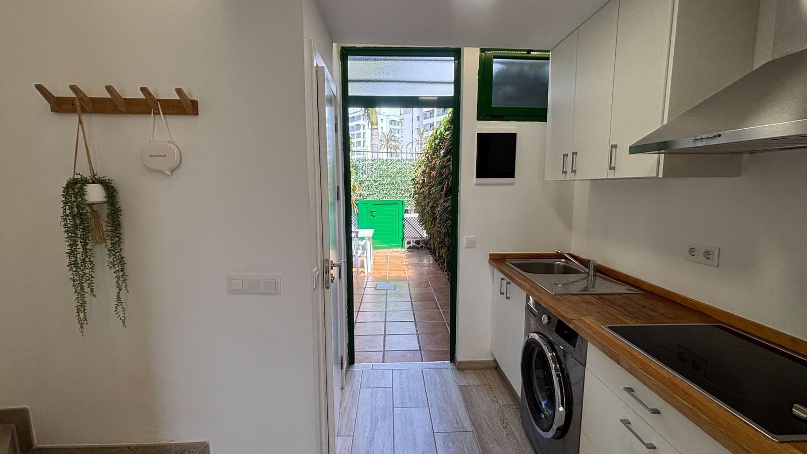2 quarto Bungalow para arrendar em Playa del Ingles com piscina - 1 600 € (Ref: 8998391)