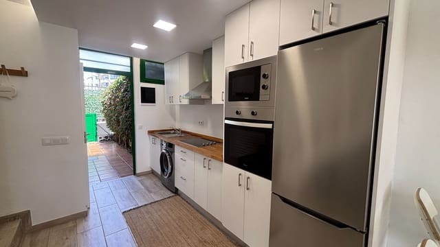 Bungalow de 2 chambres à louer à Playa del Inglés, San Bartolomé de Tirajana avec piscine - 1 600 € (Ref: 8998391)