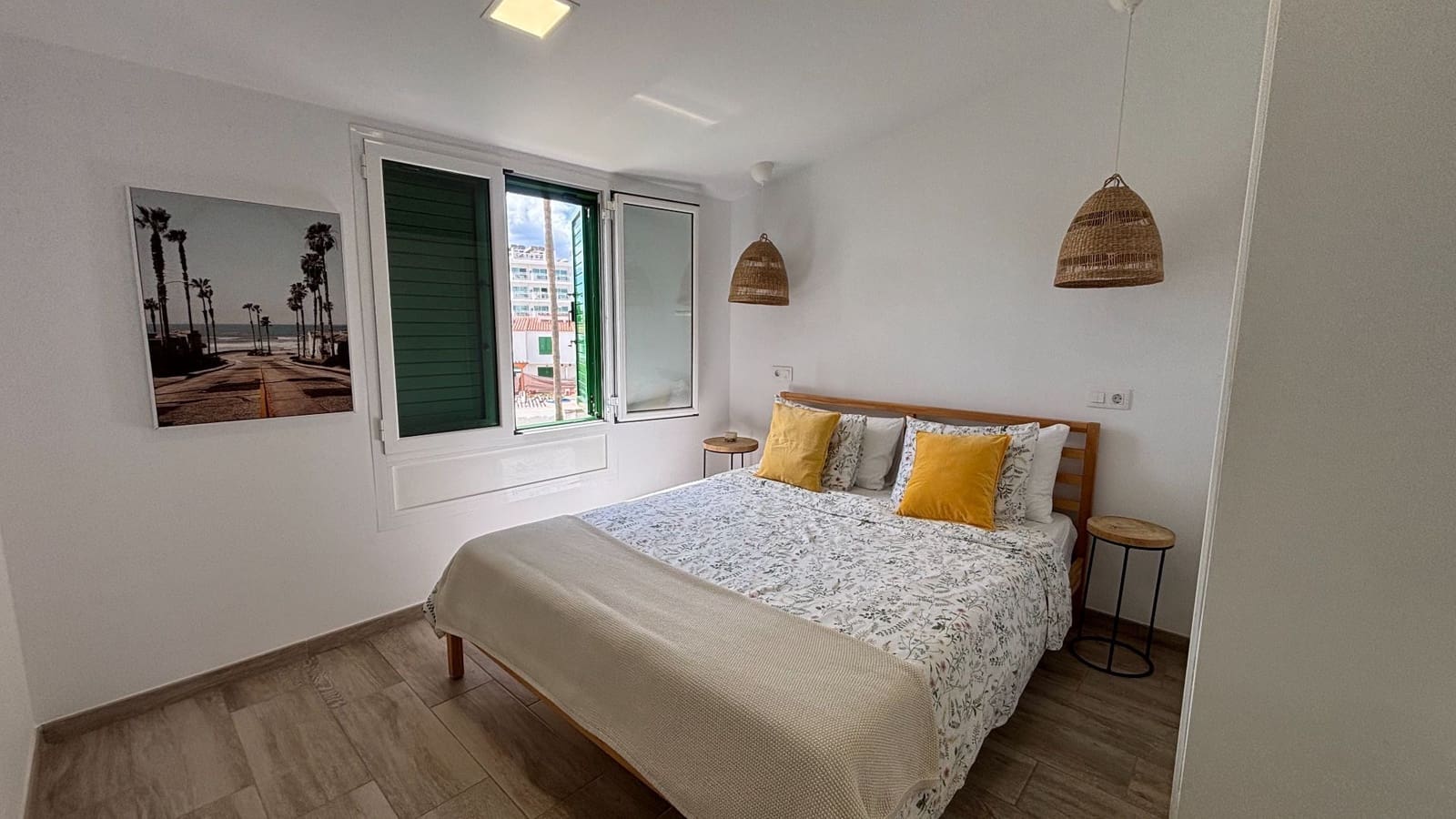 2 quarto Bungalow para arrendar em Playa del Ingles com piscina - 1 600 € (Ref: 8998391)