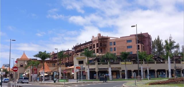 Commercial for sale in Meloneras, San Bartolomé de Tirajana - € 300,000 (Ref: 9013745)