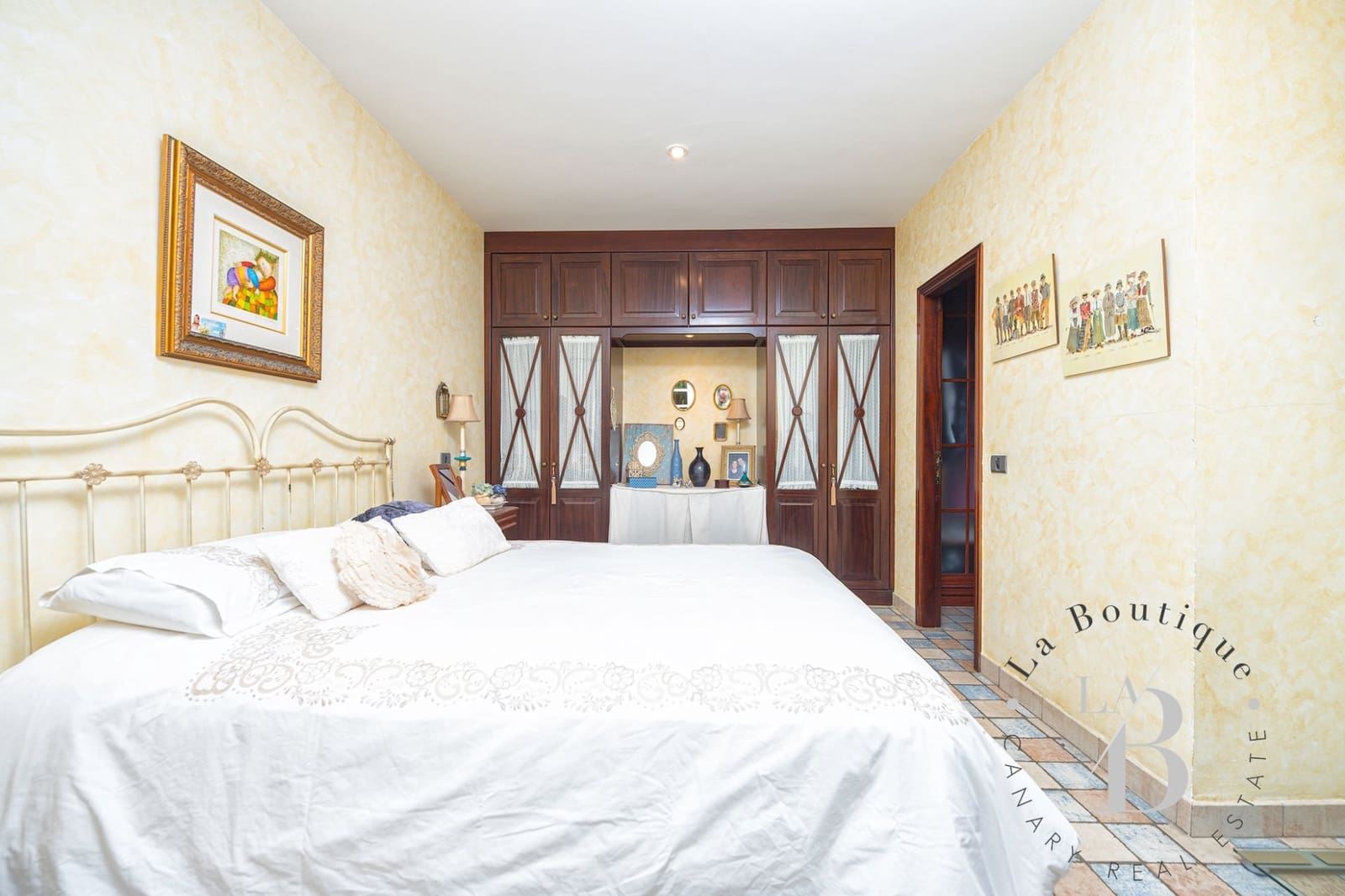 6 soveværelse Byhus til salg i Las Palmas de Gran Canaria med garage - € 2.100.000 (Ref: 9050702)