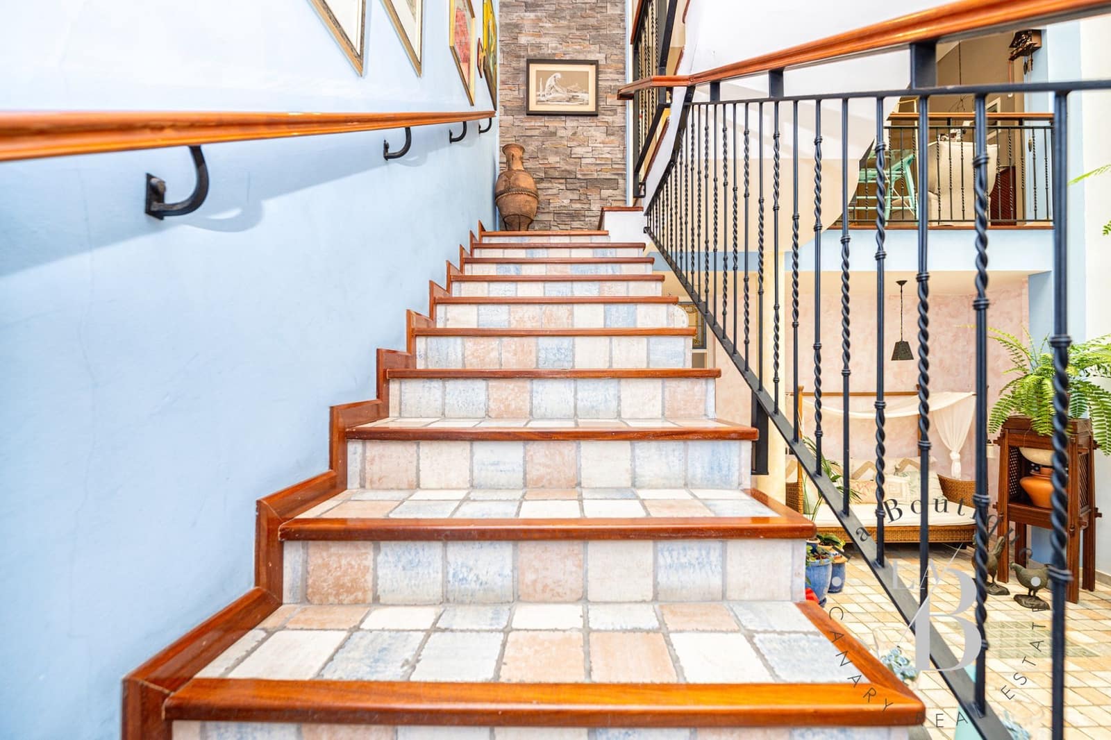 6 soveværelse Byhus til salg i Las Palmas de Gran Canaria med garage - € 2.100.000 (Ref: 9050702)