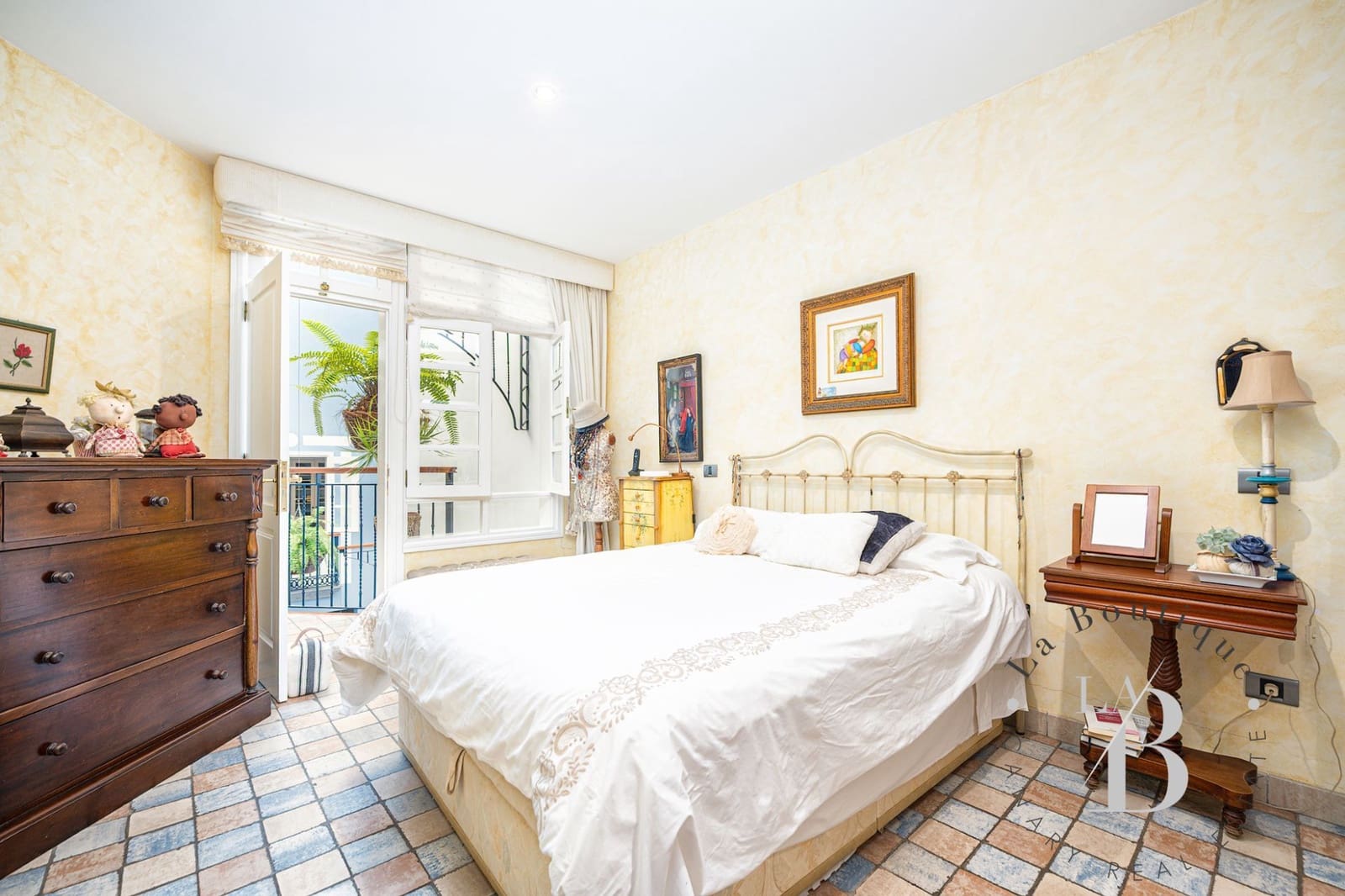 6 soveværelse Byhus til salg i Las Palmas de Gran Canaria med garage - € 2.100.000 (Ref: 9050702)