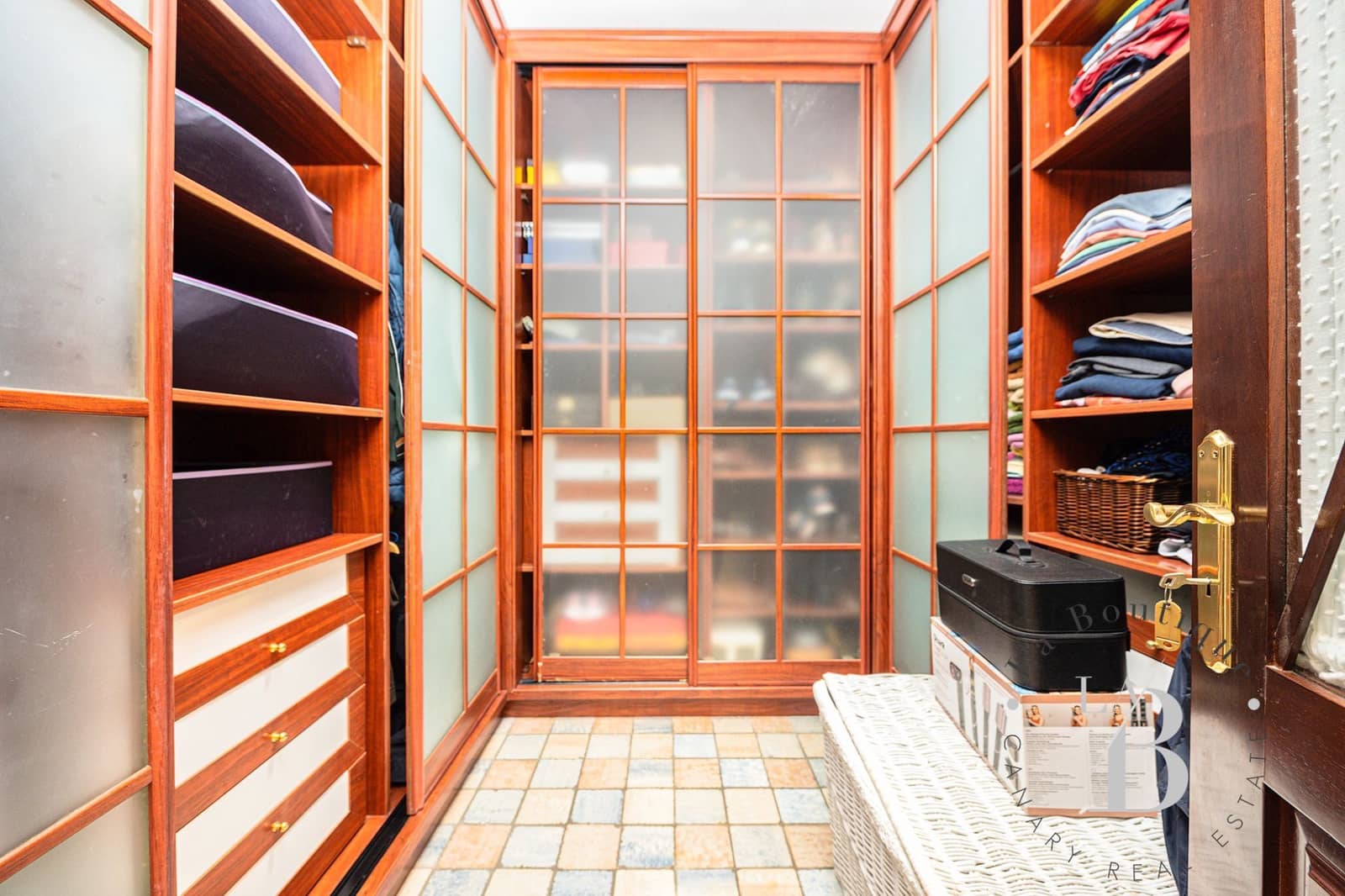 6 soveværelse Byhus til salg i Las Palmas de Gran Canaria med garage - € 2.100.000 (Ref: 9050702)