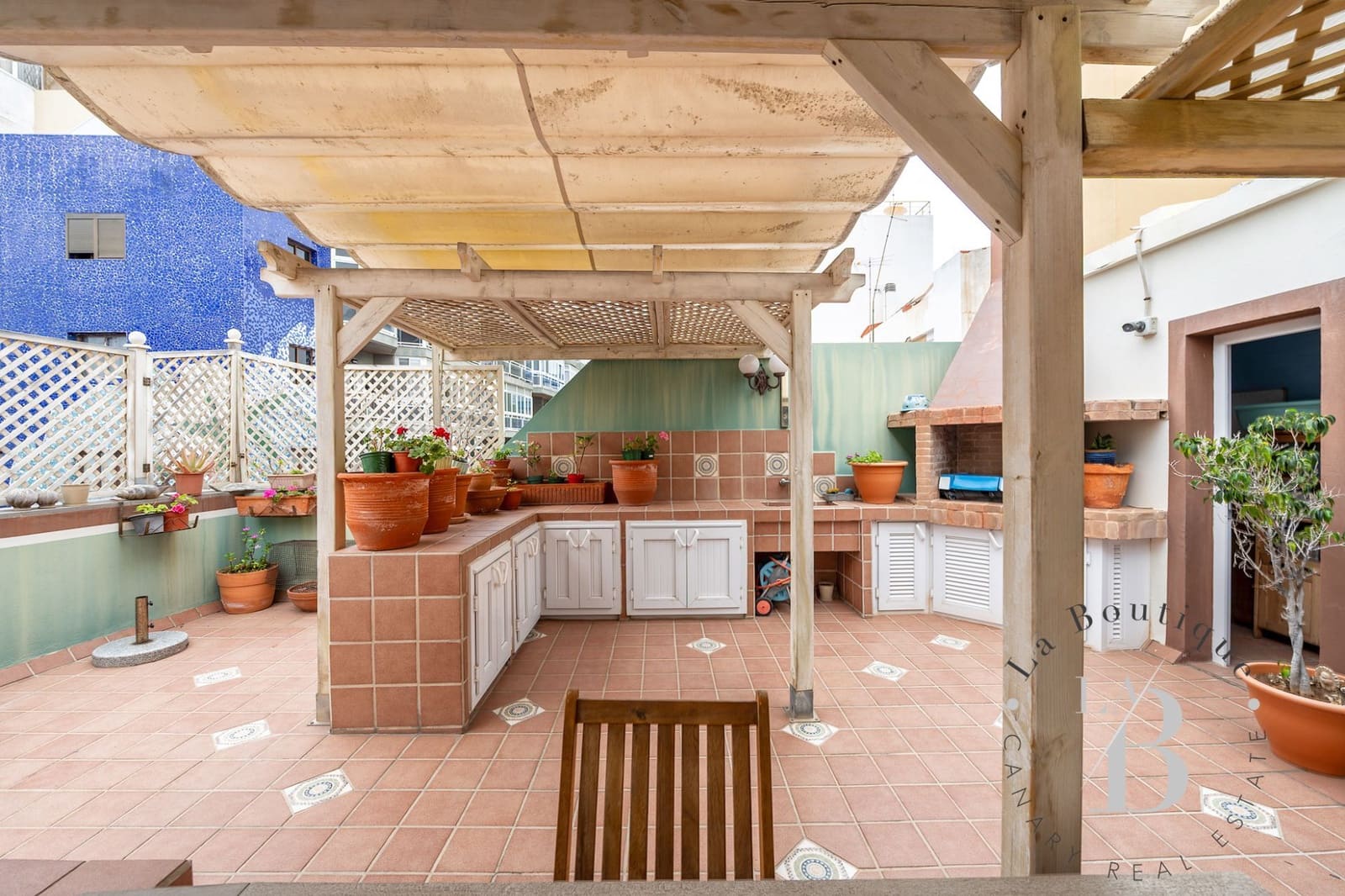 6 soveværelse Byhus til salg i Las Palmas de Gran Canaria med garage - € 2.100.000 (Ref: 9050702)