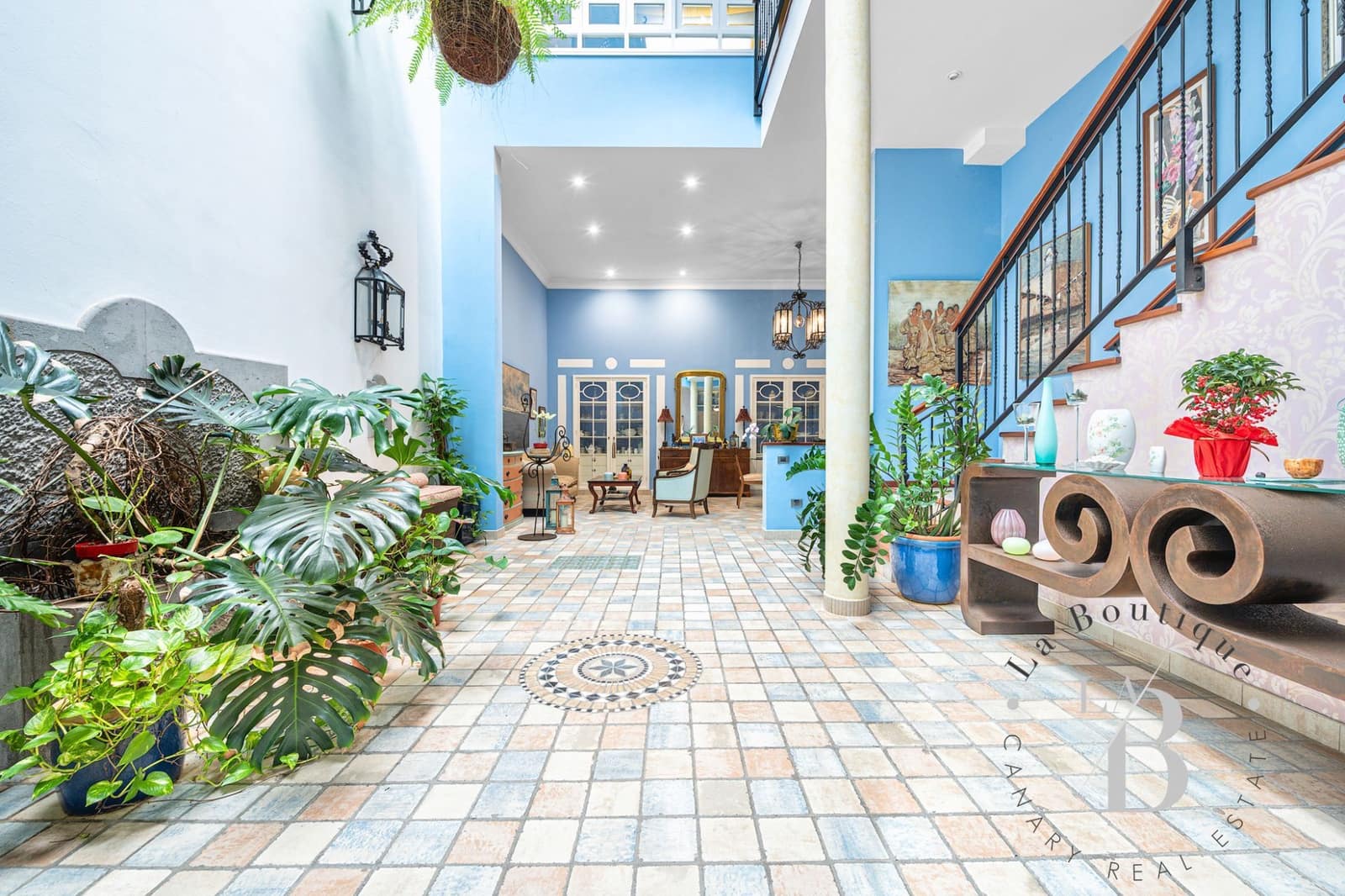 6 soveværelse Byhus til salg i Las Palmas de Gran Canaria med garage - € 2.100.000 (Ref: 9050702)