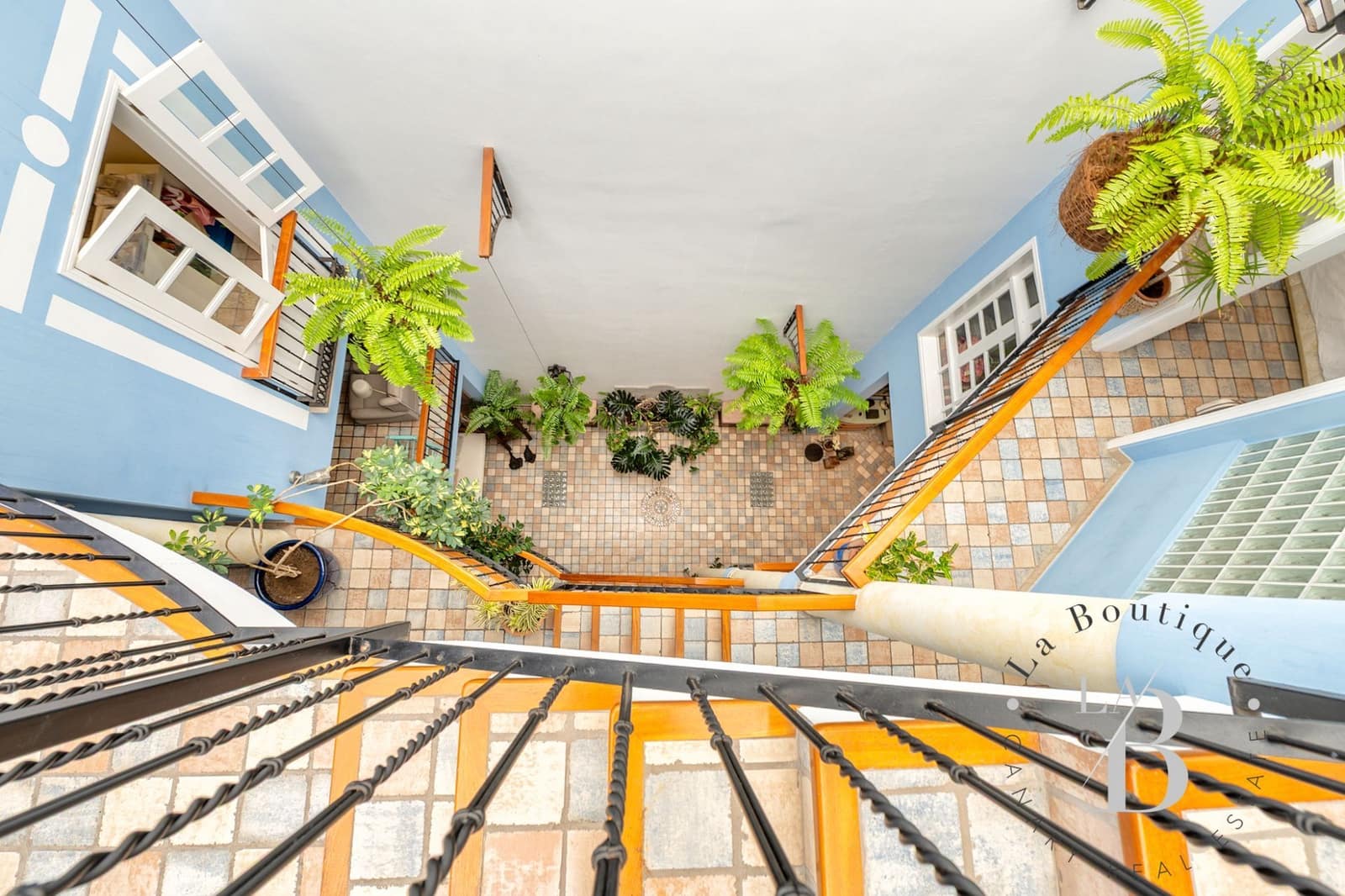 6 soveværelse Byhus til salg i Las Palmas de Gran Canaria med garage - € 2.100.000 (Ref: 9050702)