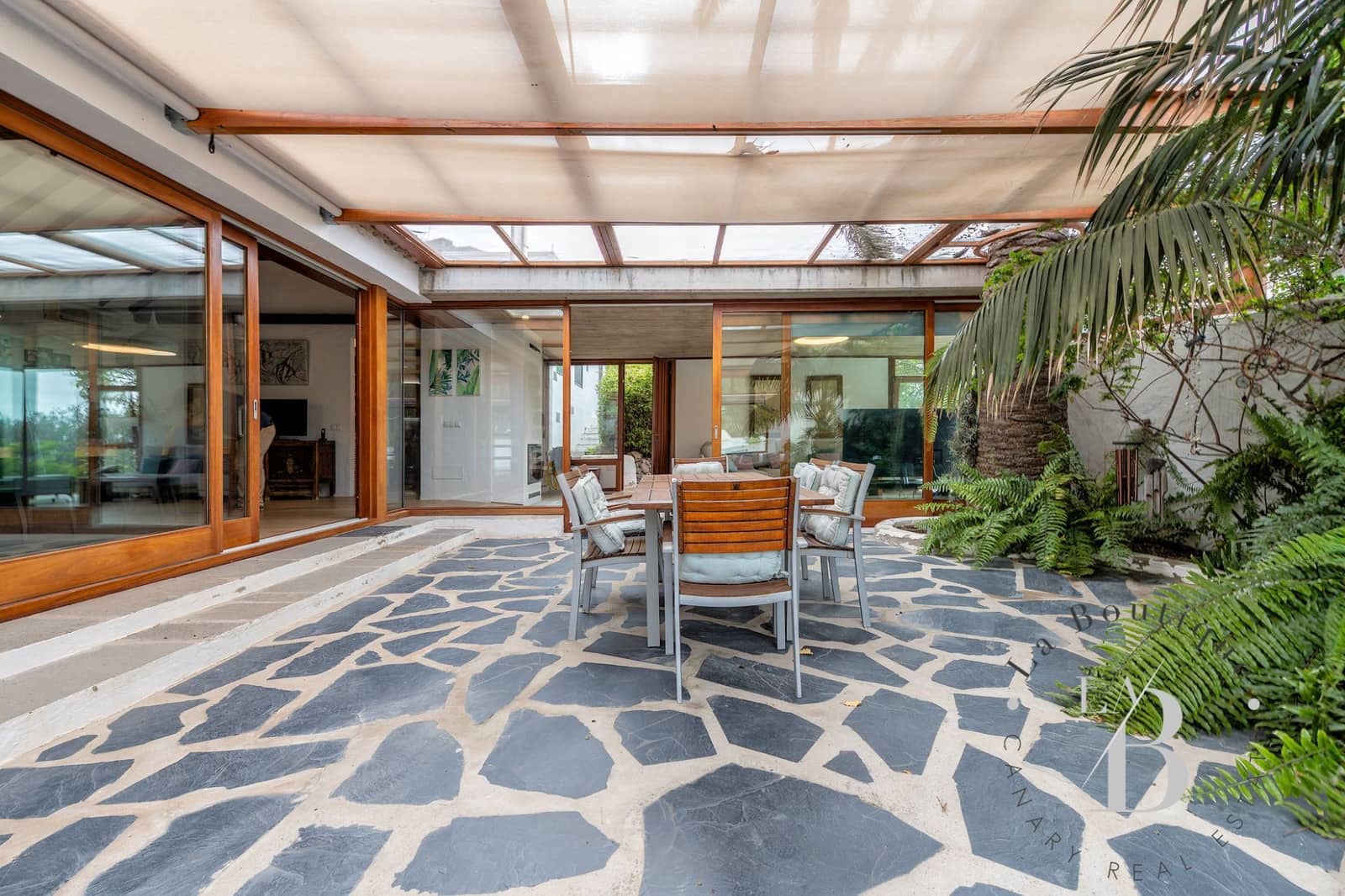 4 soveværelse Villa til salg i Telde med swimmingpool garage - € 980.000 (Ref: 9118537)