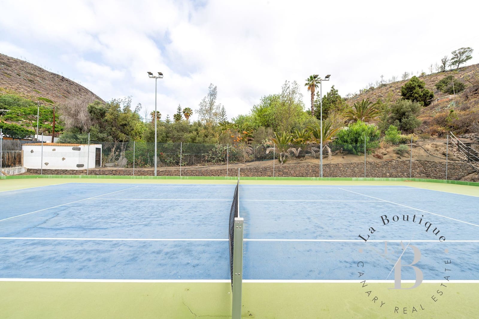 4 soveværelse Villa til salg i Telde med swimmingpool garage - € 980.000 (Ref: 9118537)