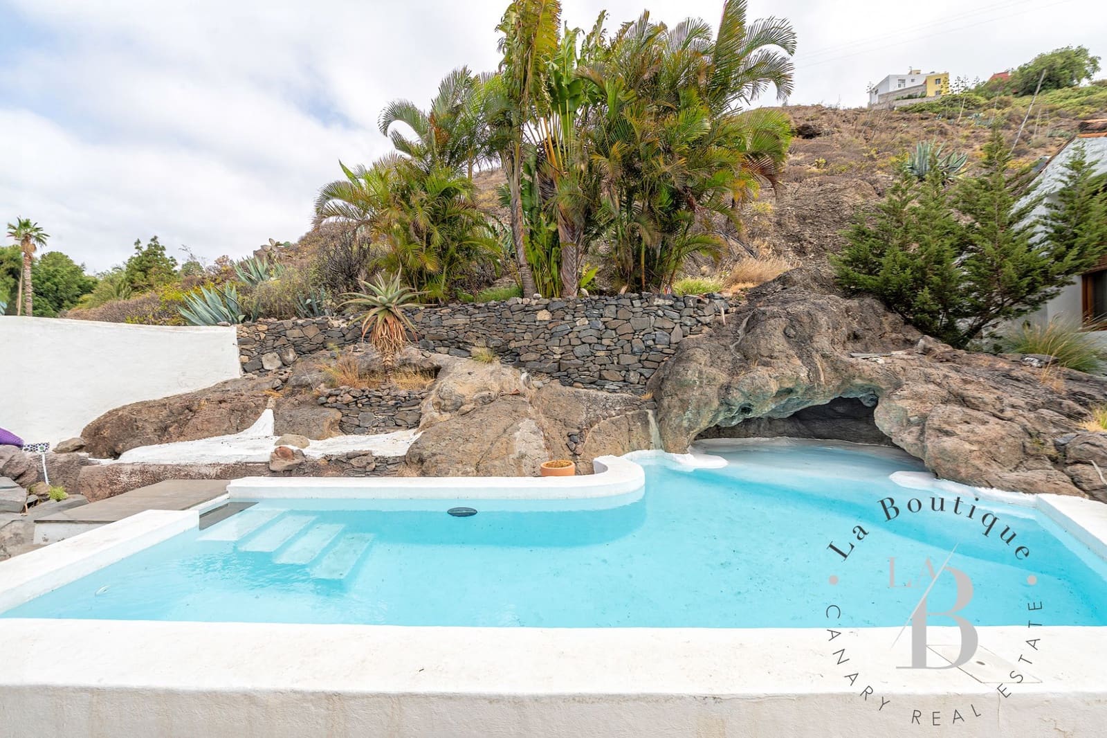 4 soveværelse Villa til salg i Telde med swimmingpool garage - € 980.000 (Ref: 9118537)