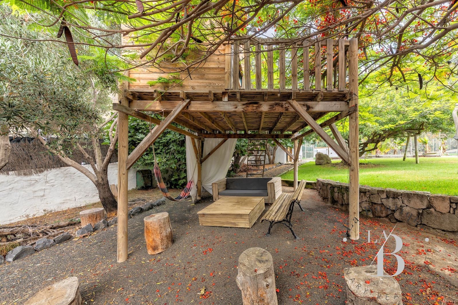 4 soveværelse Villa til salg i Telde med swimmingpool garage - € 980.000 (Ref: 9118537)