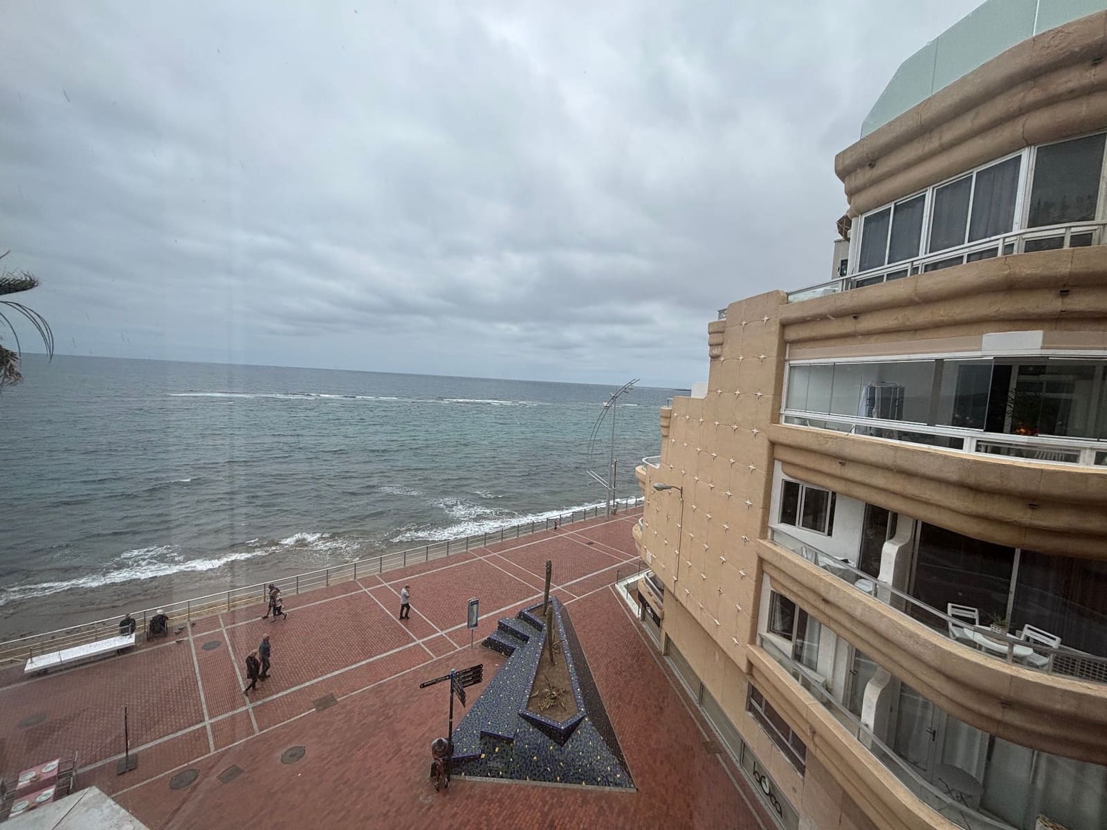 2 soveværelse Lejlighed til leje i Las Palmas de Gran Canaria - € 1.800 (Ref: 9126519)