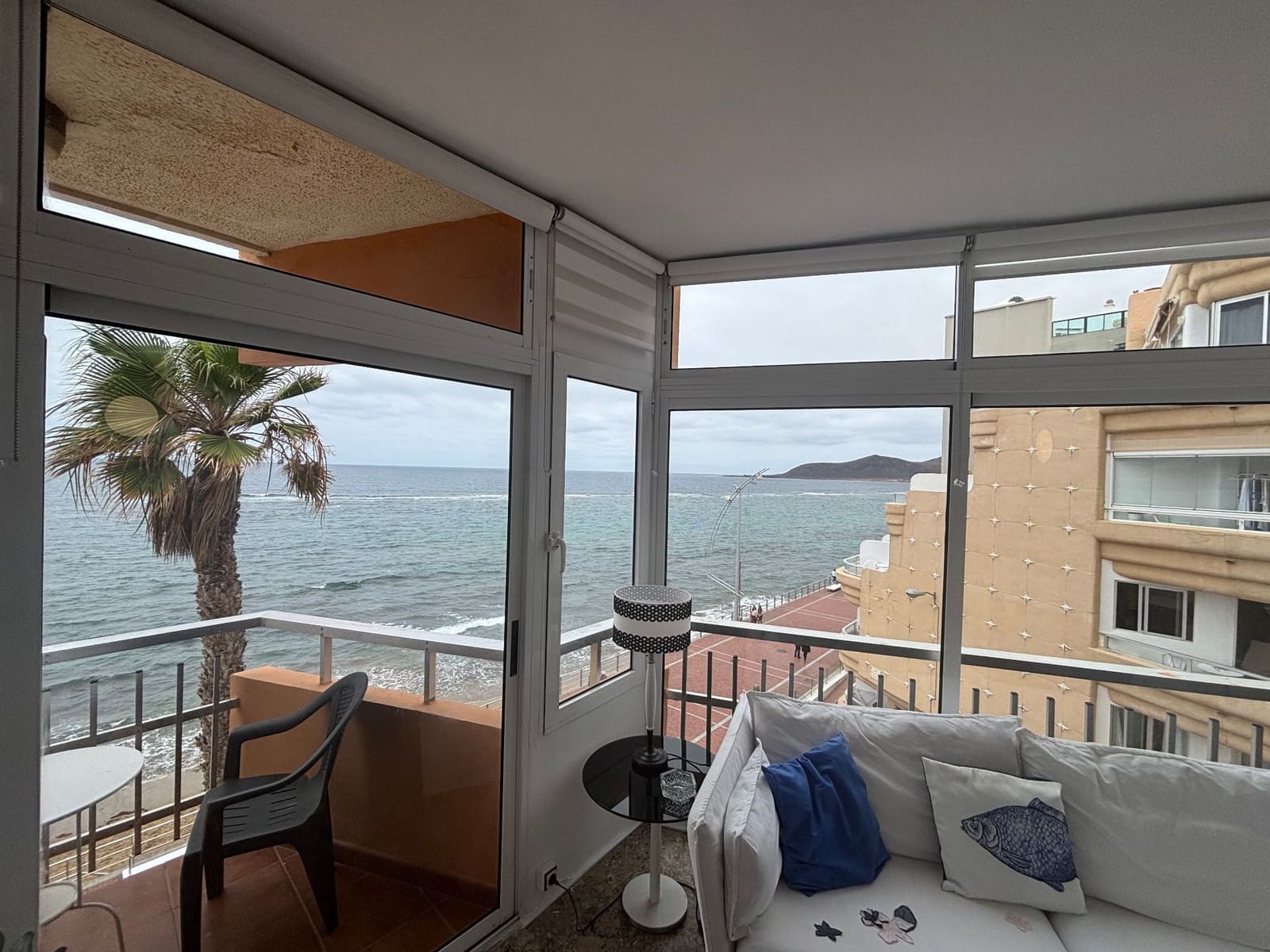 2 soveværelse Lejlighed til leje i Las Palmas de Gran Canaria - € 1.800 (Ref: 9126519)