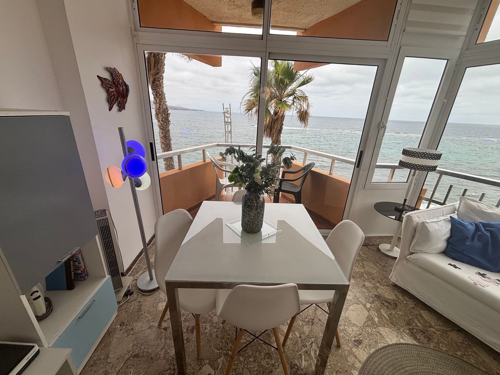 2 soveværelse Lejlighed til leje i Las Palmas de Gran Canaria - € 1.800 (Ref: 9126519)