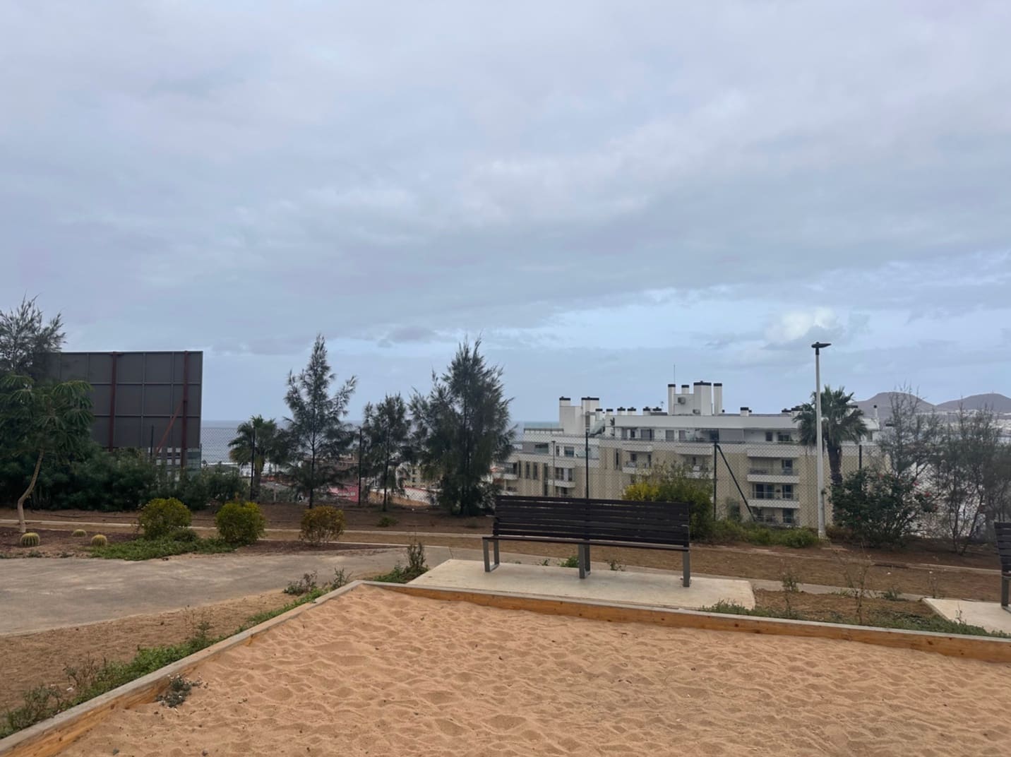 Gewerbe zu vermieten in Las Palmas de Gran Canaria - 3.000 € (Ref: 9180781)