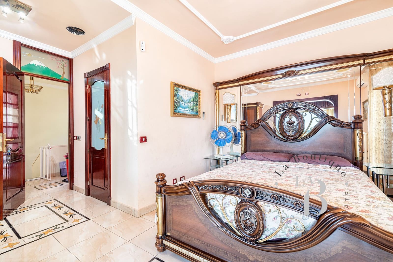 2 sypialnia Willa do wynajęcia w Sonneland z basenem garażem - 2 200 € (Ref: 9208070)