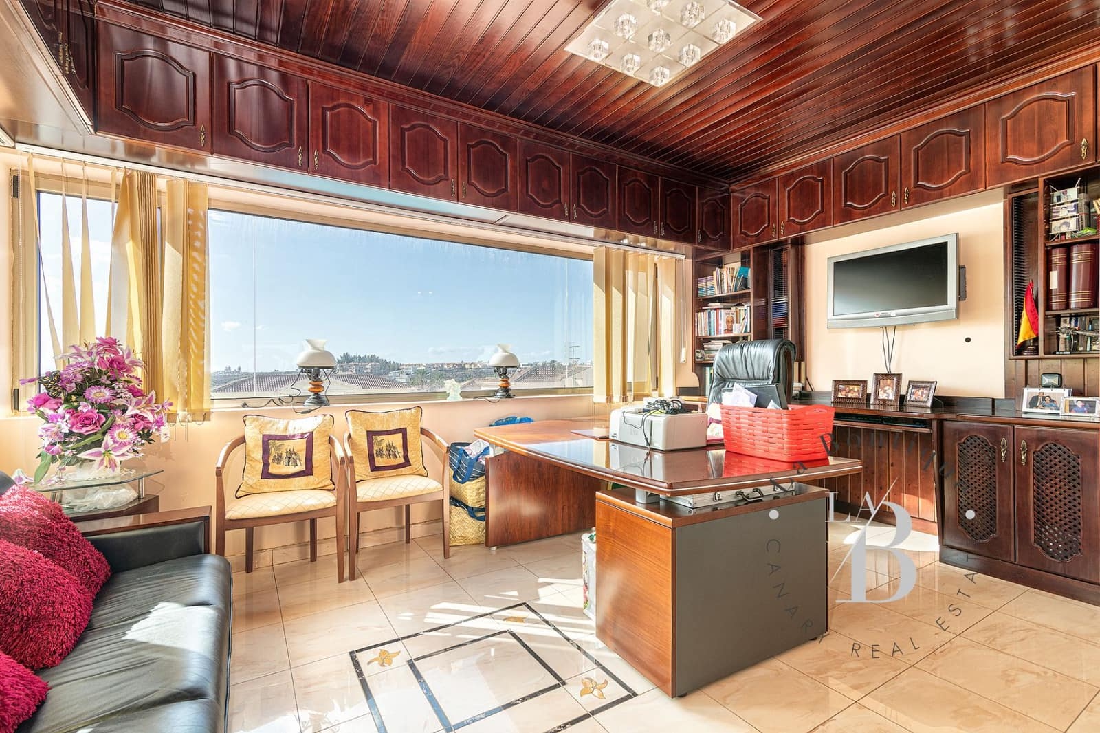 2 sypialnia Willa do wynajęcia w Sonneland z basenem garażem - 2 200 € (Ref: 9208070)