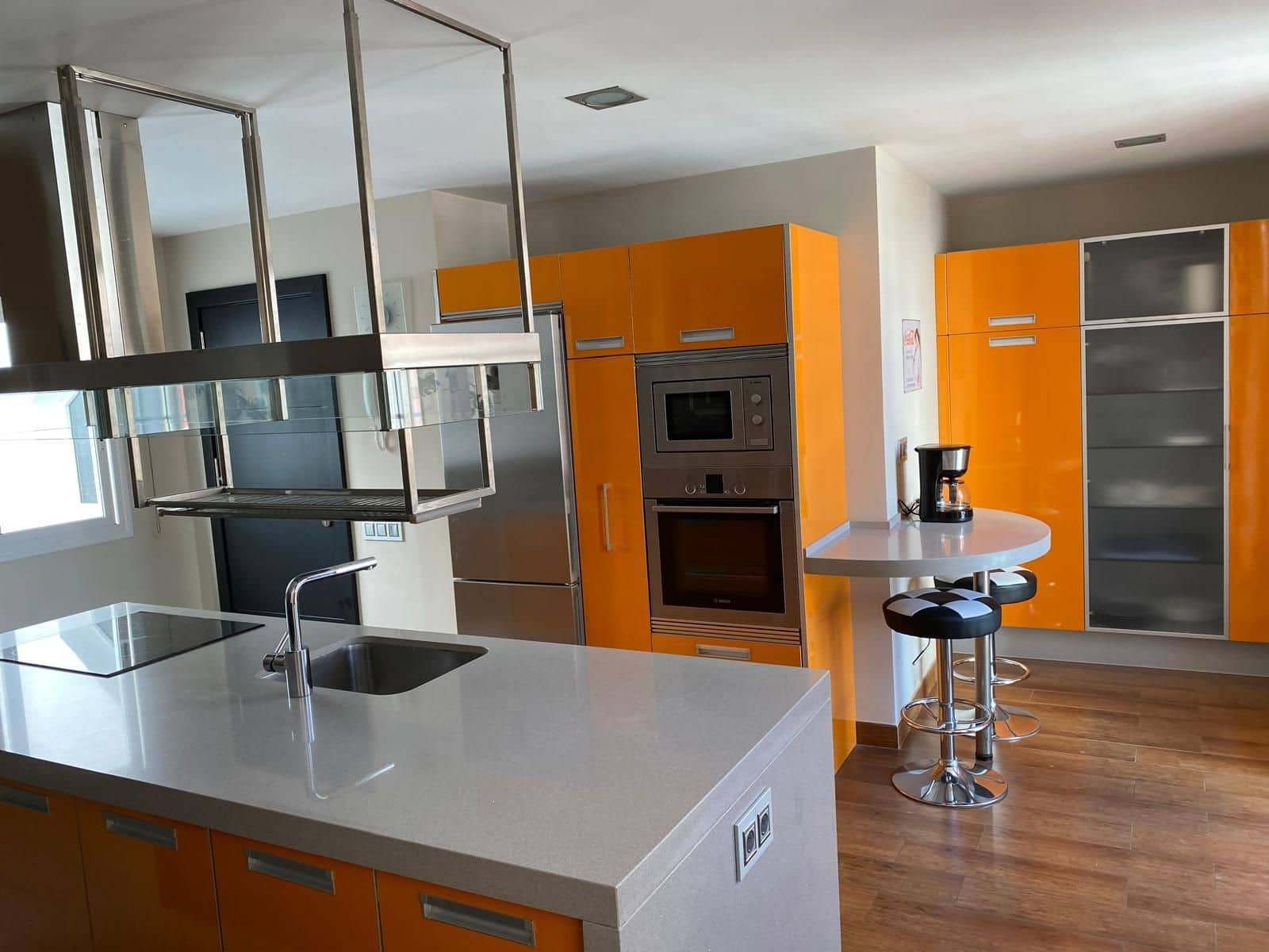 2 soveværelse Lejlighed til leje i Las Palmas de Gran Canaria - € 1.500 (Ref: 9232019)