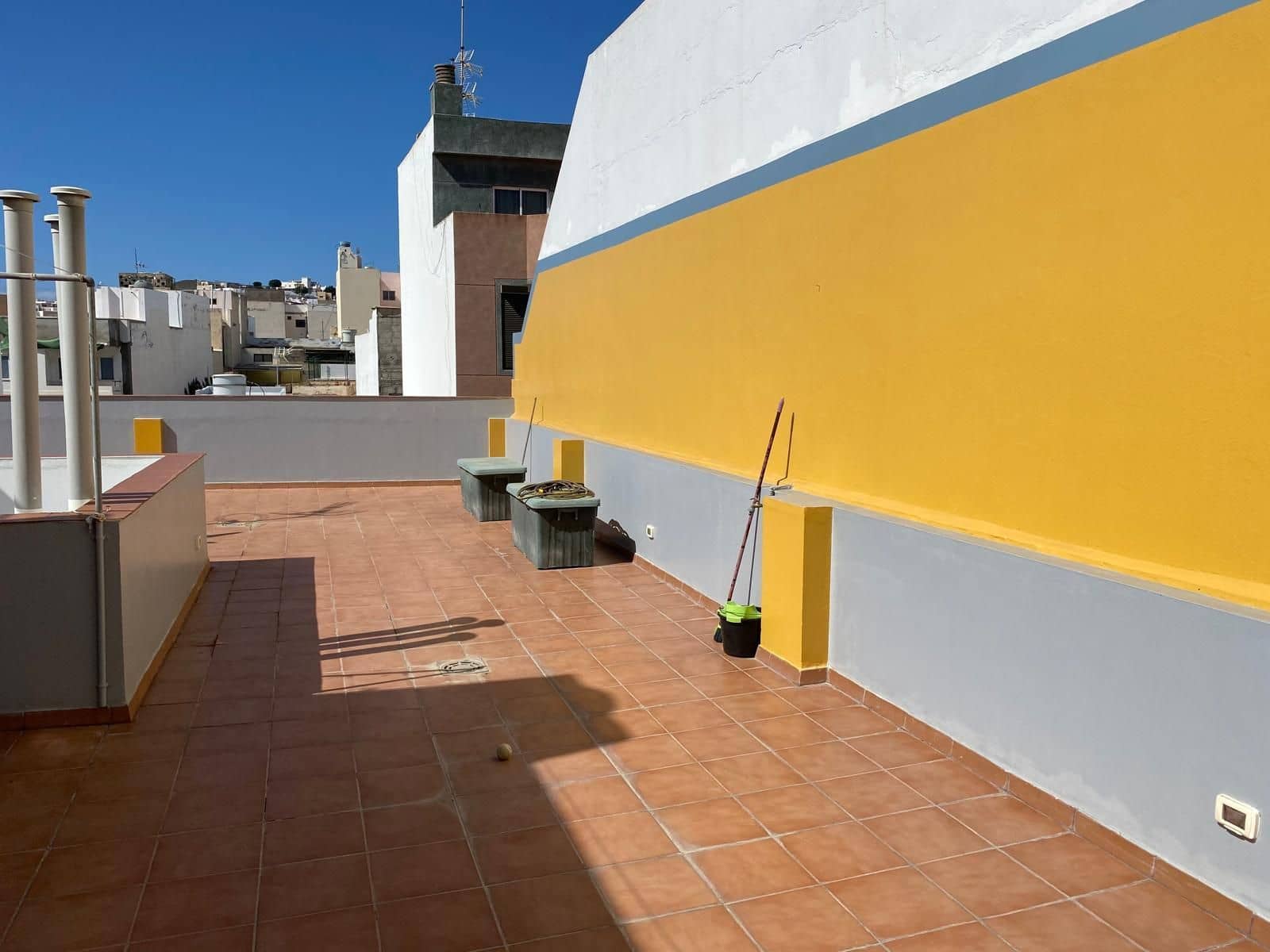 2 soveværelse Lejlighed til leje i Las Palmas de Gran Canaria - € 1.500 (Ref: 9232019)