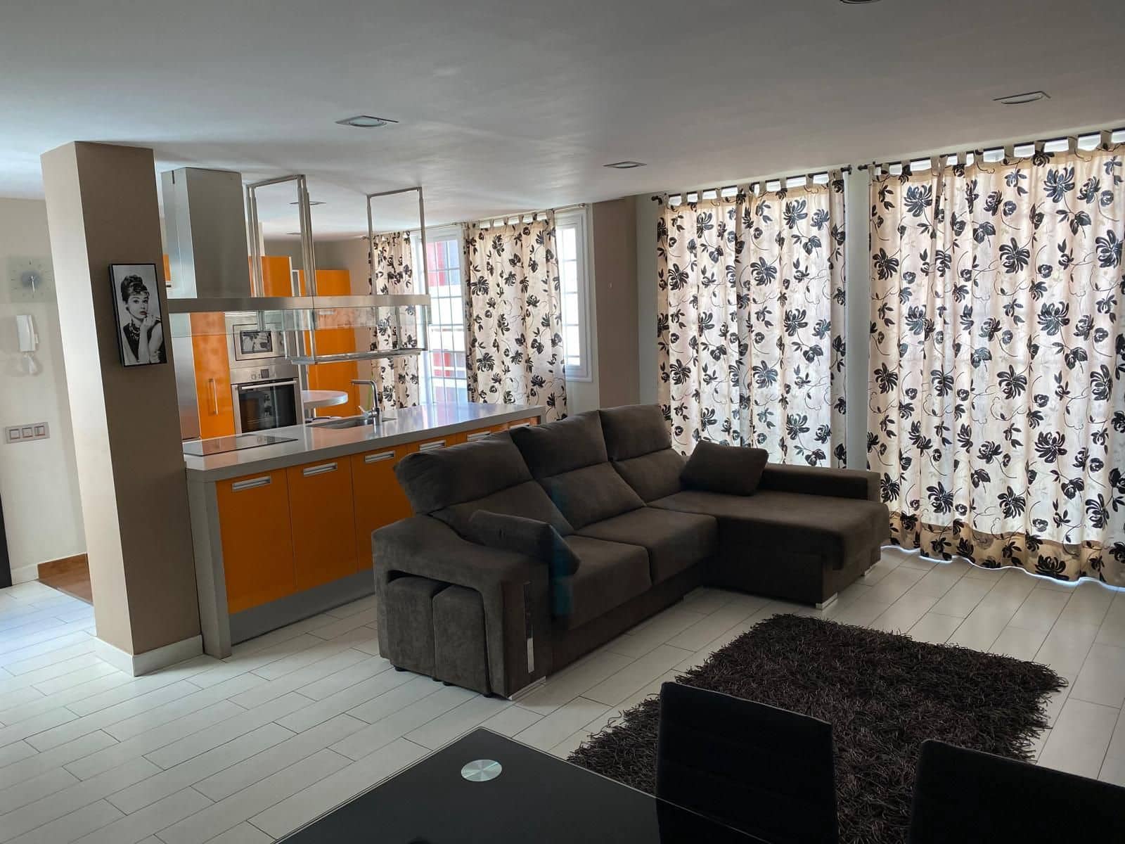 2 soveværelse Lejlighed til leje i Las Palmas de Gran Canaria - € 1.500 (Ref: 9232019)