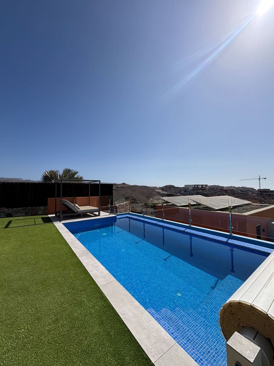 3 camera da letto Villa da affittare in Salobre Golf con piscina garage - 3.700 € (Rif: 9232020)