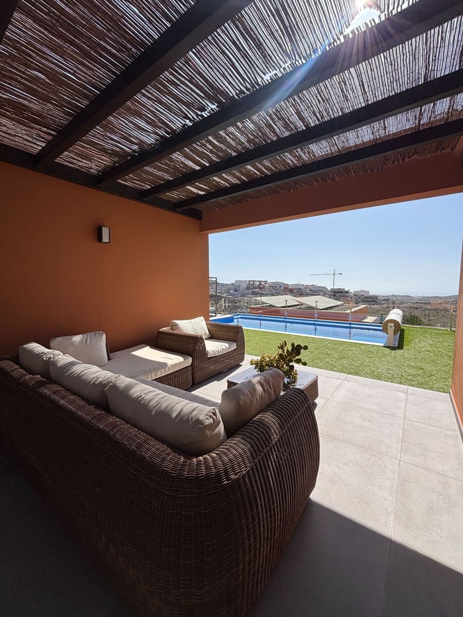 3 camera da letto Villa da affittare in Salobre Golf con piscina garage - 3.700 € (Rif: 9232020)