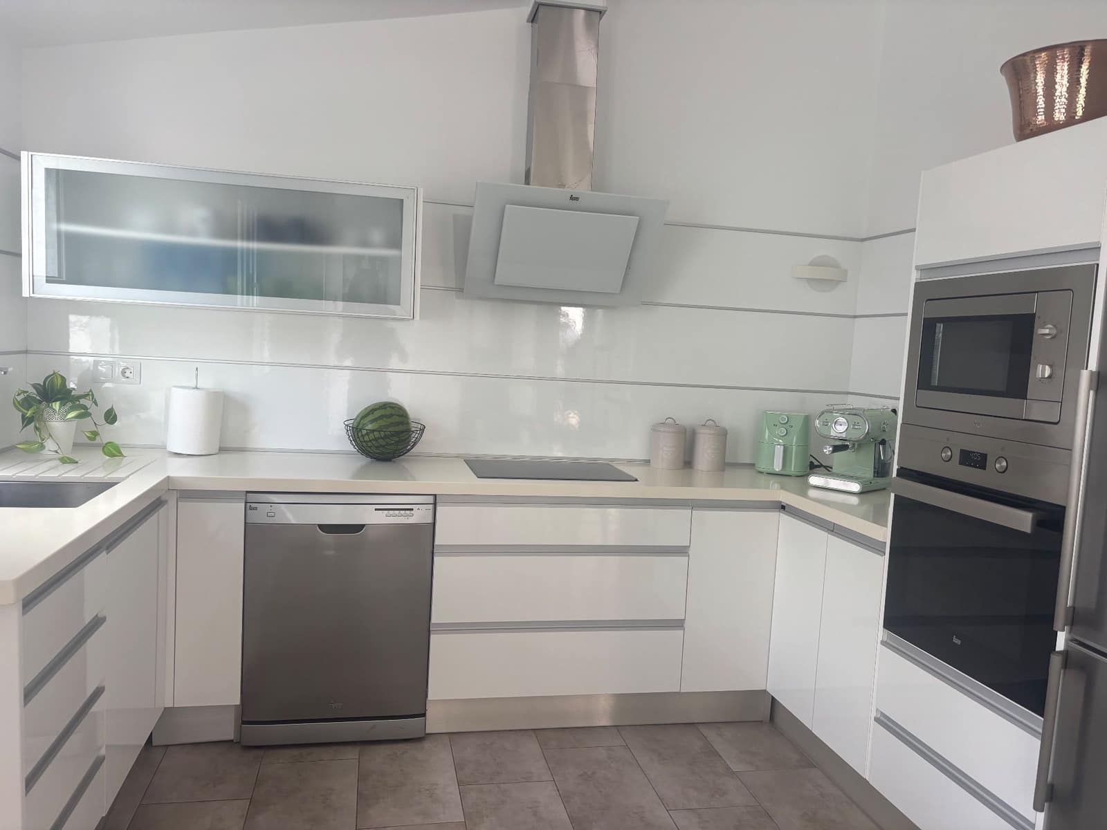 2 sovrum Bungalow att hyra i Pasito Blanco med pool garage - 3 750 € (Ref: 9269149)