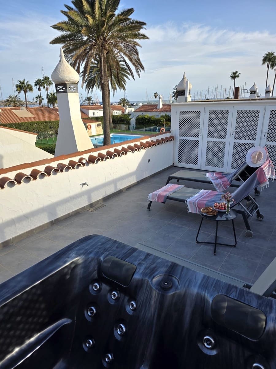 Bungalow de 2 habitaciones en Pasito Blanco en alquiler con piscina garaje - 3.750 € (Ref: 9269149)