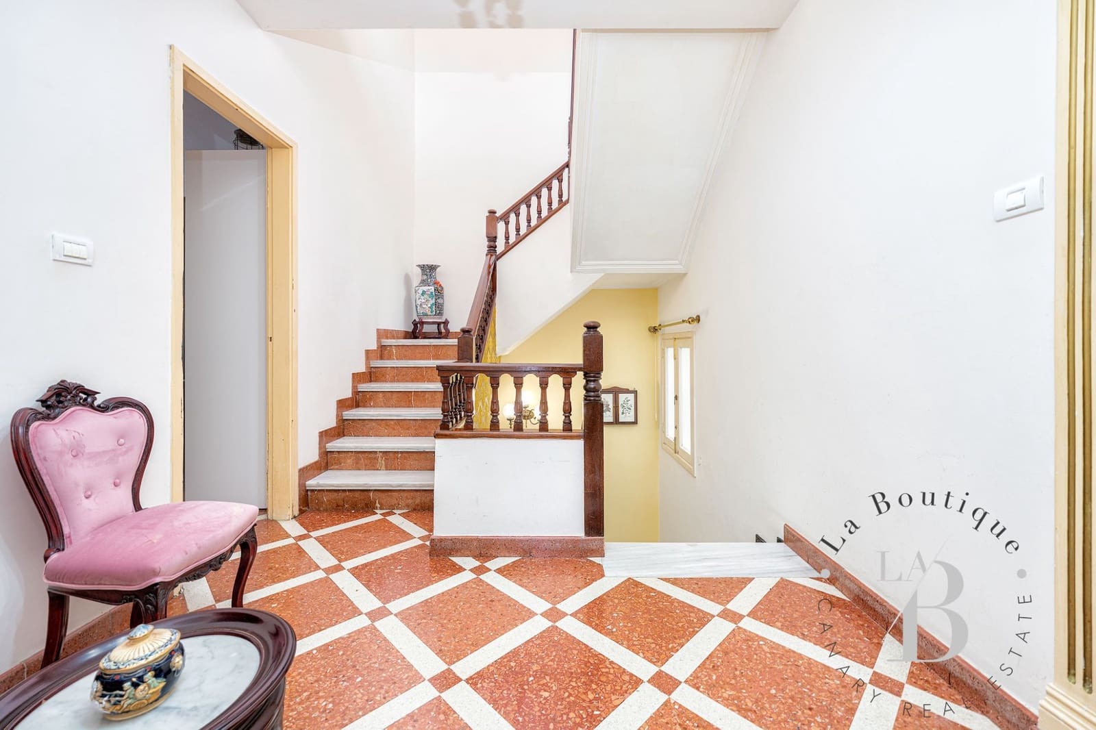 8 chambre Villa/Maison à vendre à Las Palmas de Gran Canaria avec garage - 910 000 € (Ref: 9296637)