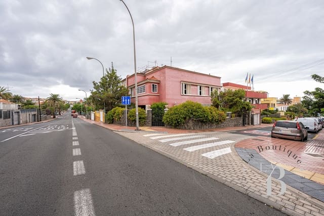 8 chambre Villa/Maison à vendre à Las Palmas de Gran Canaria avec garage - 910 000 € (Ref: 9296637)