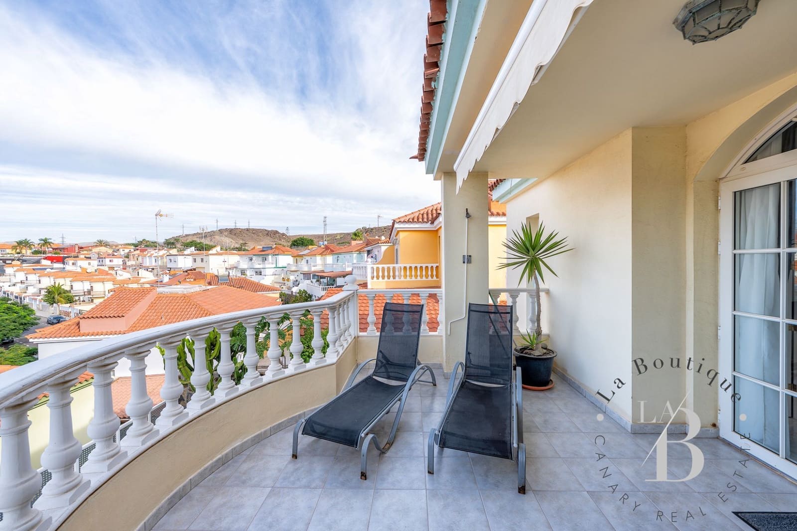 5 camera da letto Villetta Bifamiliare in vendita in San Bartolome de Tirajana con piscina garage - 869.500 € (Rif: 9353136)