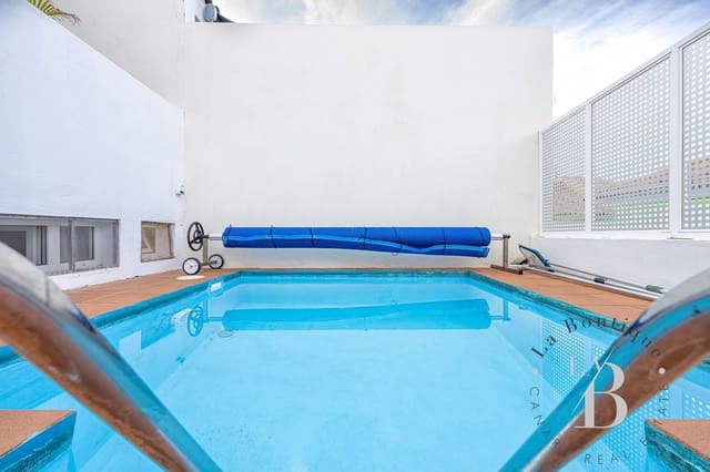 5 soveværelse Semi-Rækkehus til salg i San Bartolomé de Tirajana med swimmingpool garage - € 869.500 (Ref: 9353136)