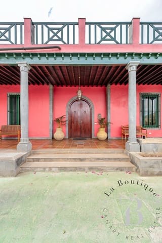 4 bedroom Finca/Country House for sale in Telde with garage - € 5,450,000 (Ref: 9378696)