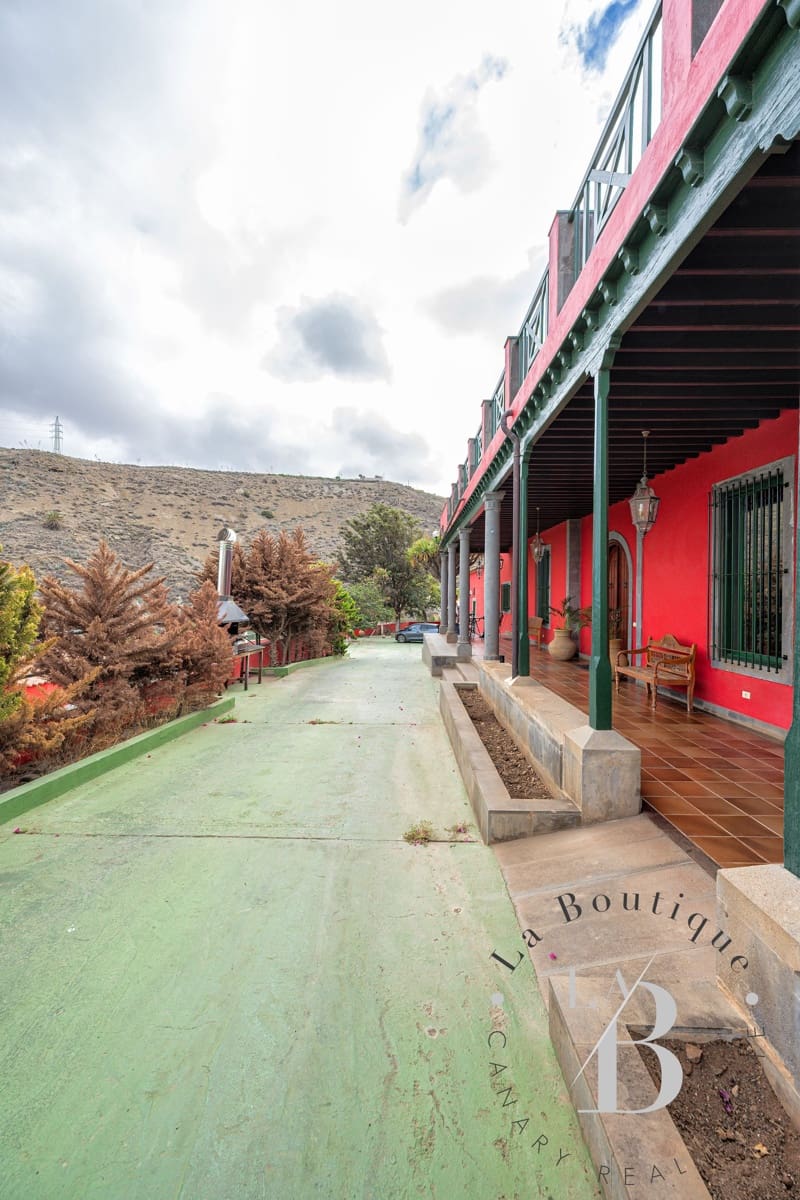 4 sovrum Finca/Hus på landet till salu i Telde med garage - 5 450 000 € (Ref: 9378696)