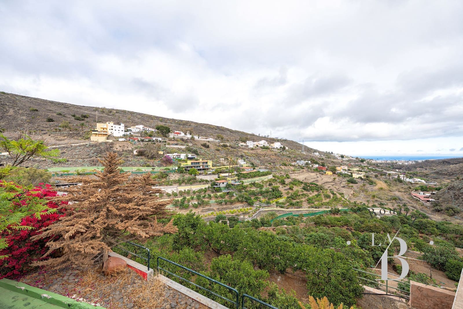 4 sovrum Finca/Hus på landet till salu i Telde med garage - 5 450 000 € (Ref: 9378696)