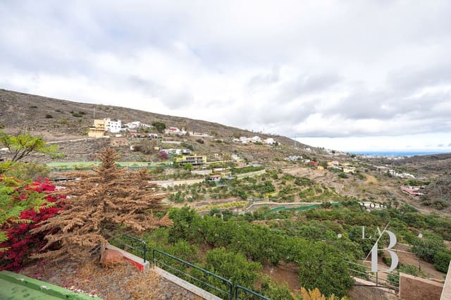 4 makuuhuone Maalaistalo myytävänä paikassa Telde mukana 
autotalli - 5 450 000 € (Ref: 9378696)