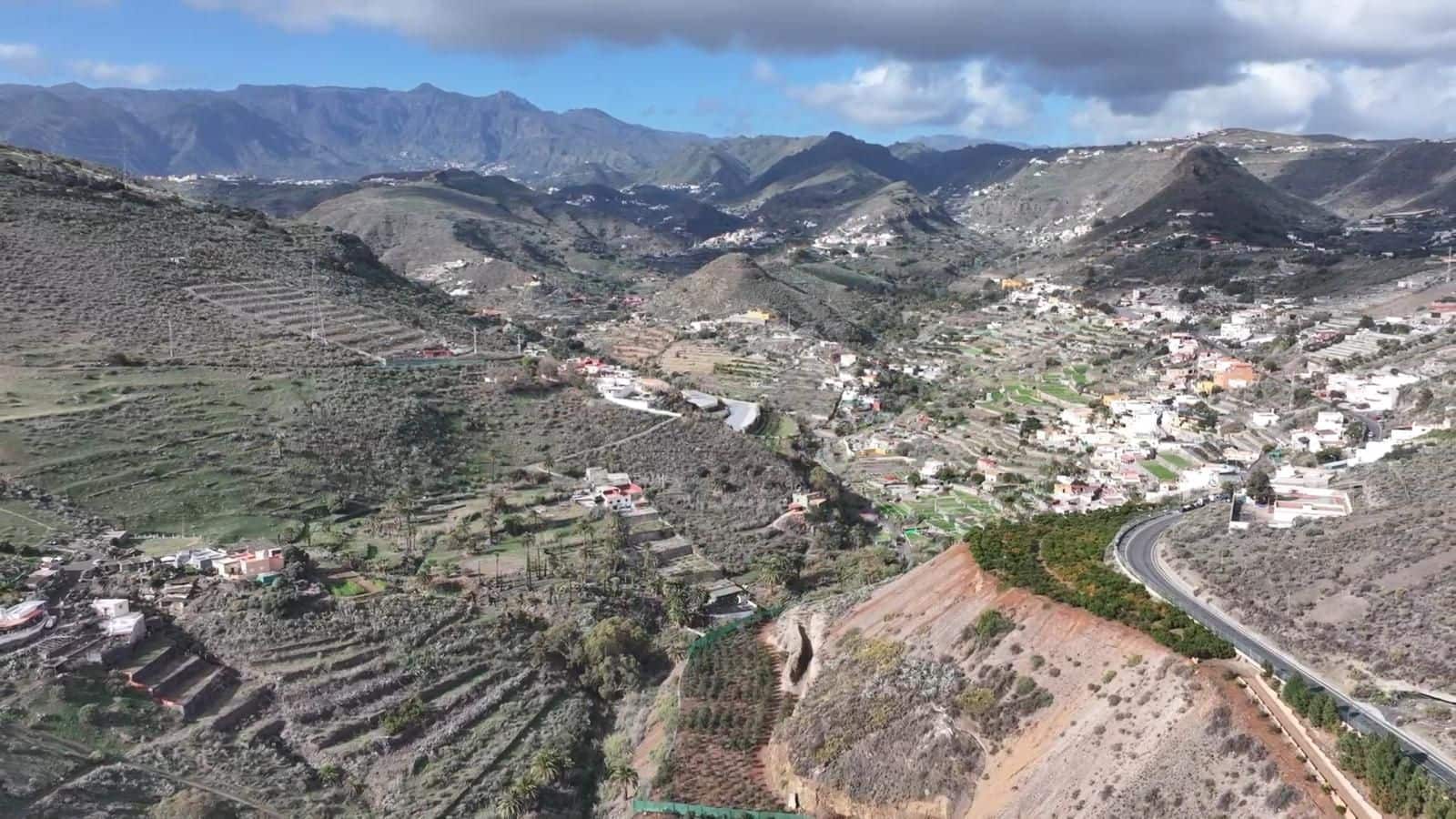 4 bedroom Finca/Country House for sale in Telde with garage - € 5,450,000 (Ref: 9378696)