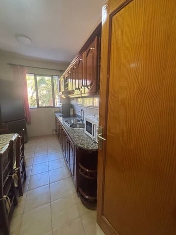 3 bedroom Flat for rent in San Bartolomé de Tirajana - € 1,100 (Ref: 9382313)