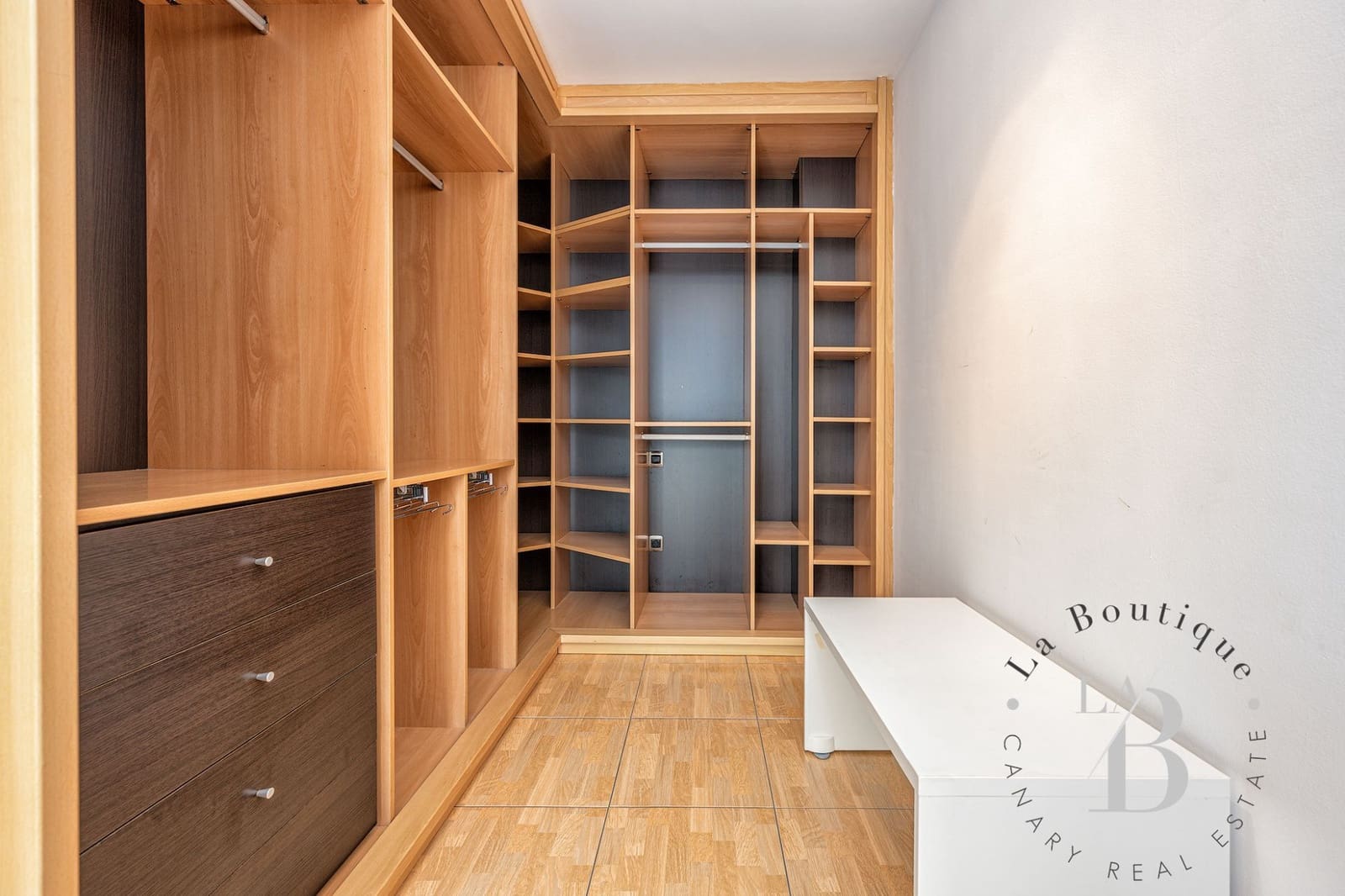 3 slaapkamer Flat te koop in Las Palmas de Gran Canaria - € 304.500 (Ref: 9387149)