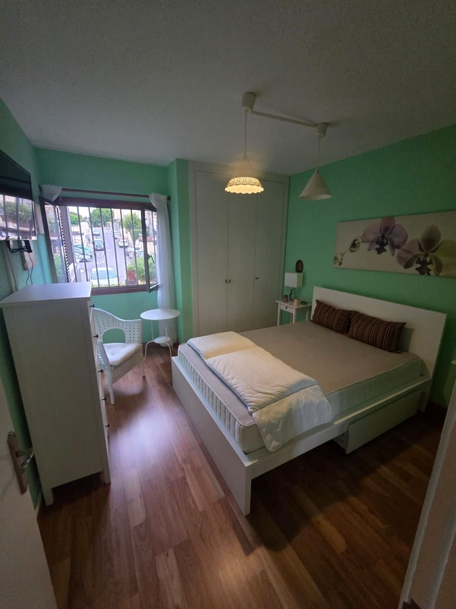 Appartement de 3 chambres à louer à Santa Brigida avec garage - 1 000 € (Ref: 9448573)