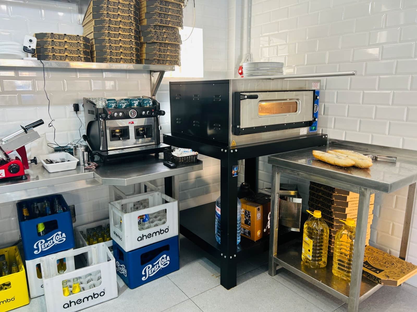 Commercieel te koop in San Bartolome de Tirajana - € 120.000 (Ref: 9451596)