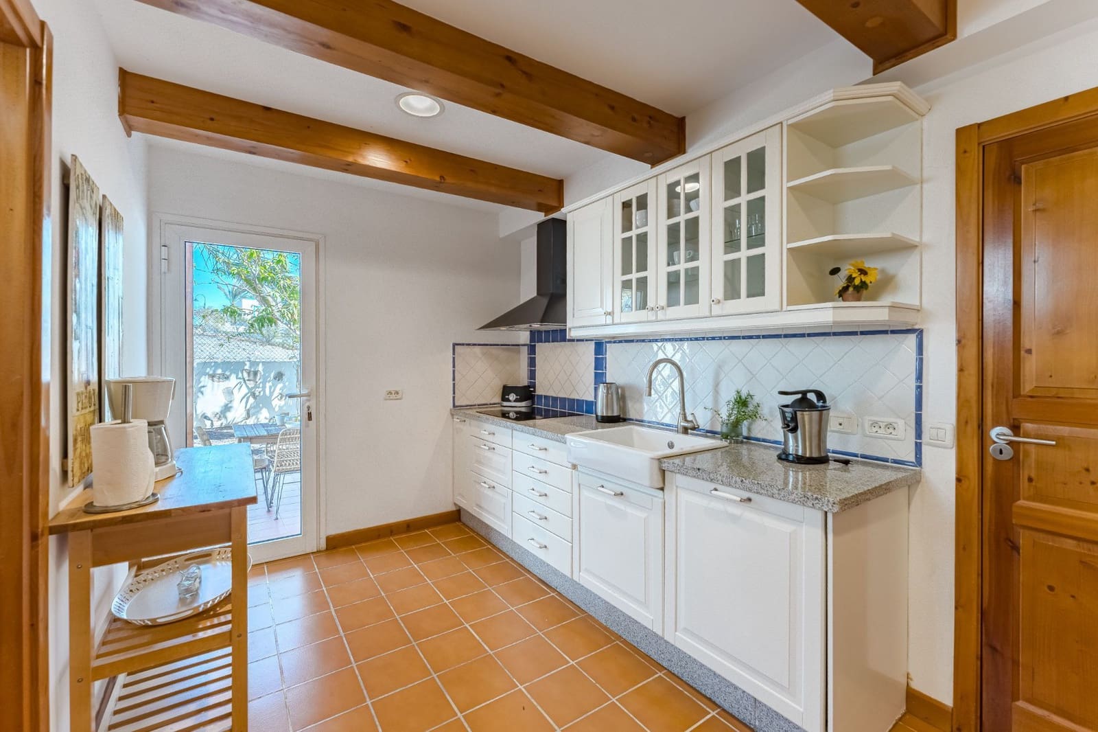 3 bedroom Villa for sale in Alajero with pool garage - € 850,000 (Ref: 9488170)