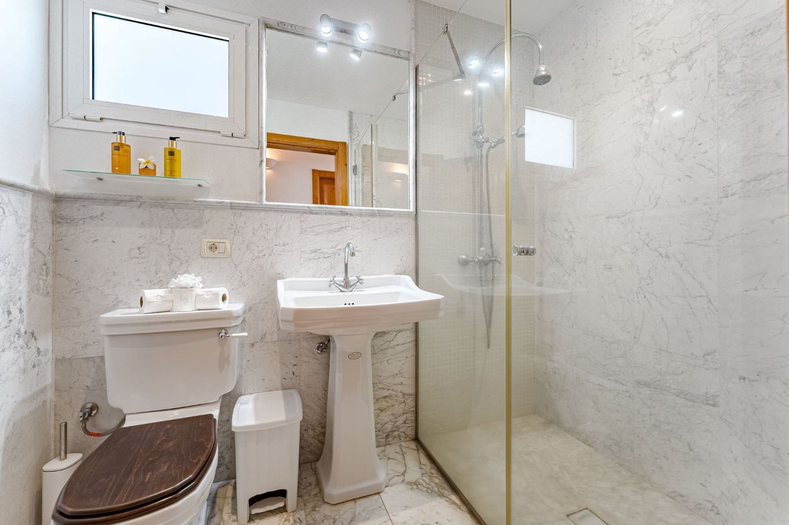 3 bedroom Villa for sale in Alajero with pool garage - € 850,000 (Ref: 9488170)