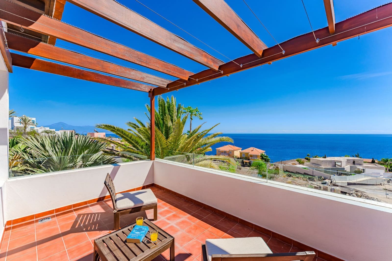 3 bedroom Villa for sale in Alajero with pool garage - € 850,000 (Ref: 9488170)