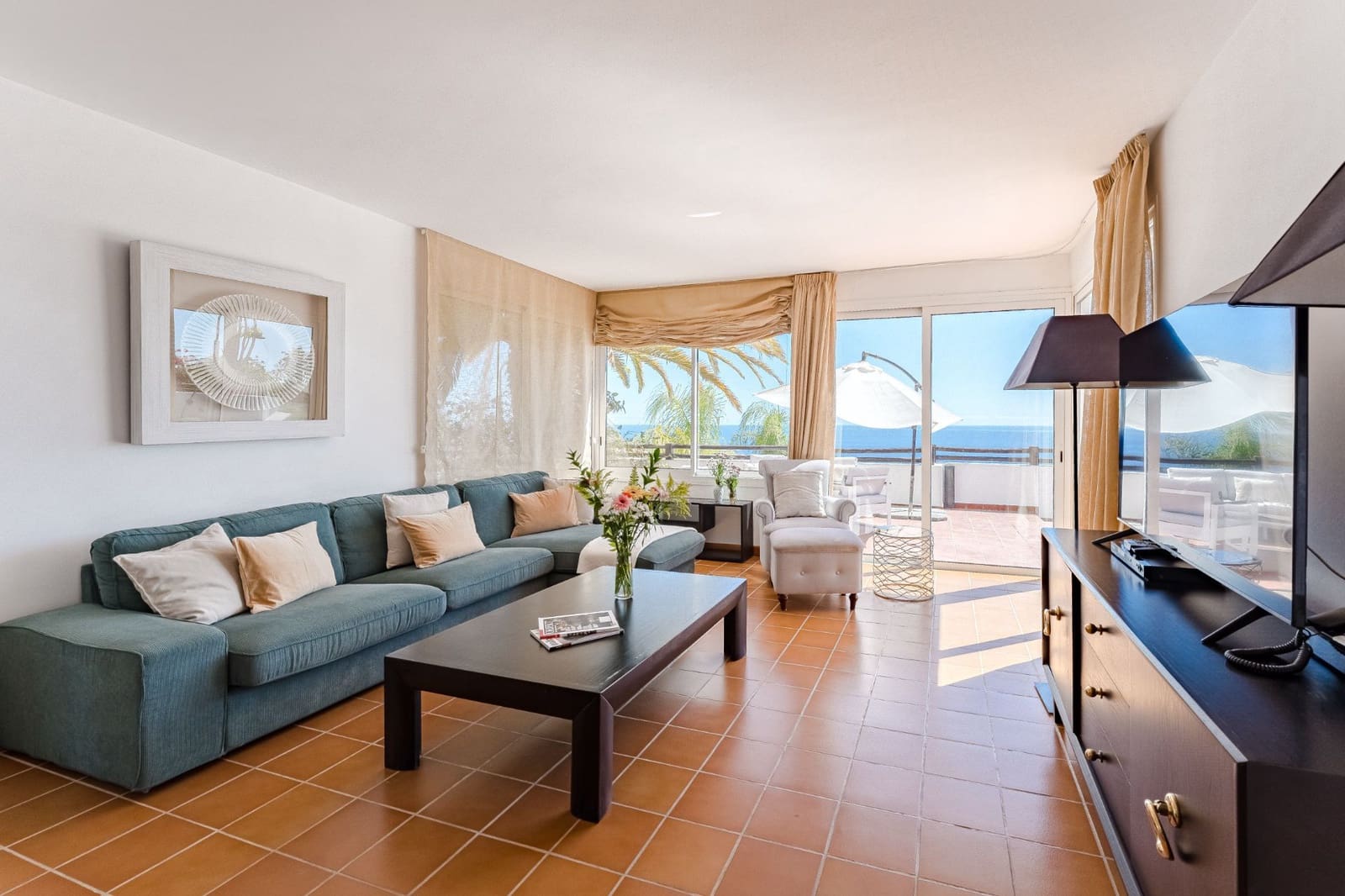 3 bedroom Villa for sale in Alajero with pool garage - € 850,000 (Ref: 9488170)