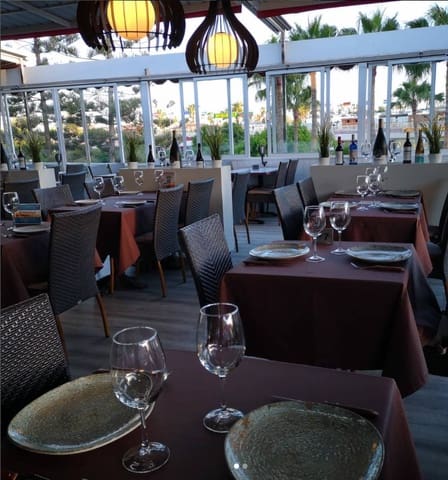 Kommersiell till salu i Playa del Inglés, San Bartolomé de Tirajana - 165 000 € (Ref: 9496799)