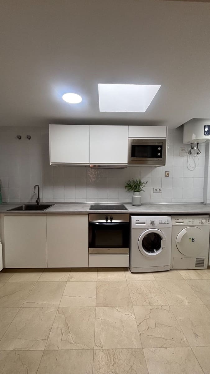 1 bedroom Flat for rent in Las Palmas de Gran Canaria - € 1,000 (Ref: 9503822)