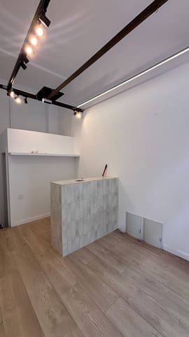 Commercieel te huur in Triana, Las Palmas de Gran Canaria - € 650 (Ref: 9618905)