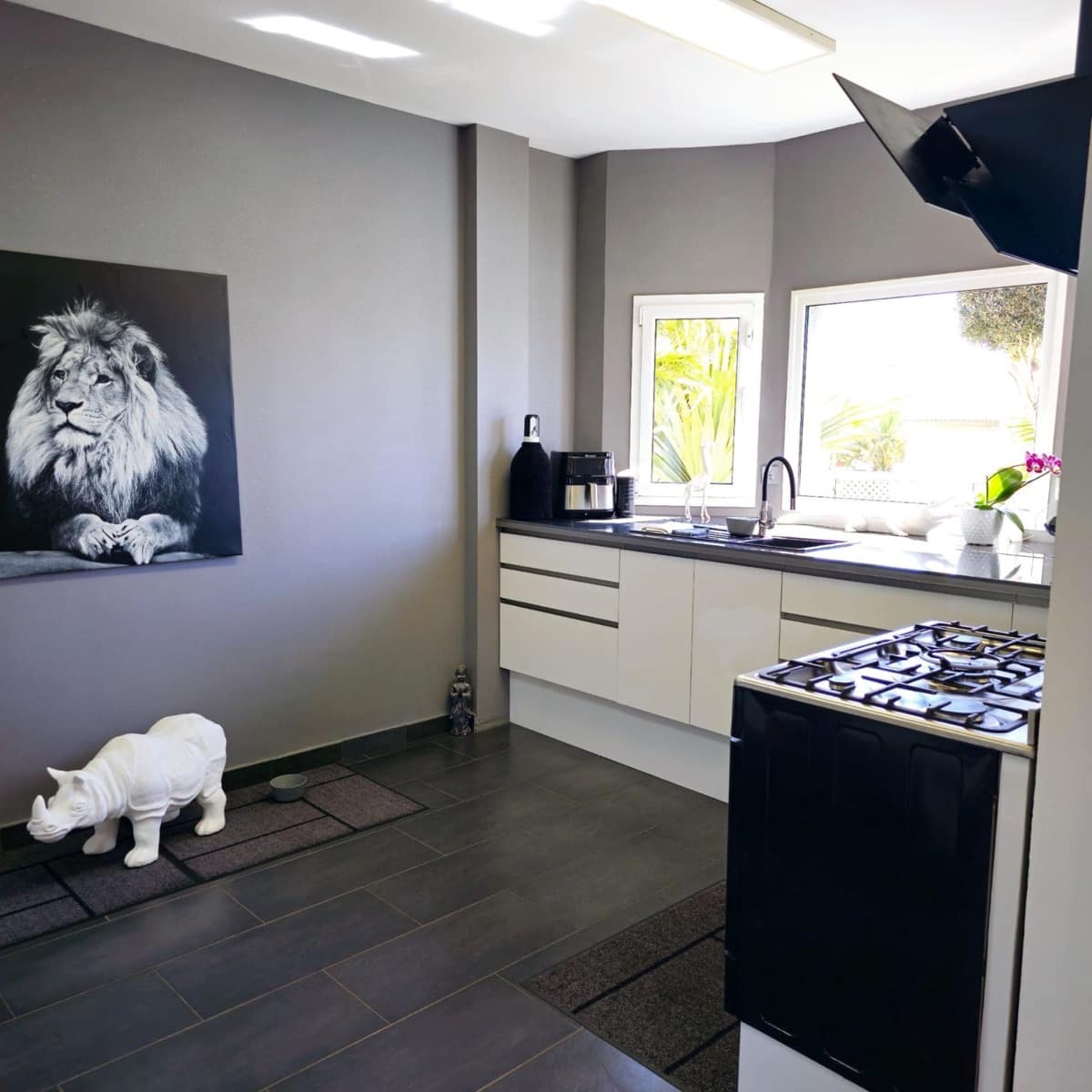 4 bedroom Villa for sale in San Bartolome de Tirajana with pool garage - € 1,450,000 (Ref: 9618906)